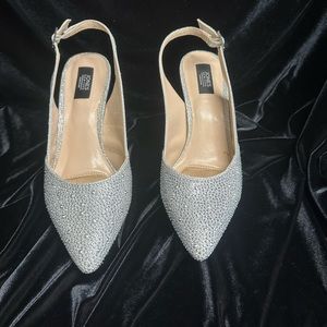 Silver Rhinestone pumps Jones of New York